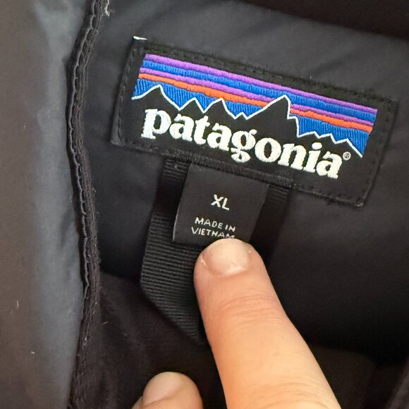 Patagonia Black Tres 3-In-1 Parka Hooded Shell and Down Jacket (Kids XL) - Picture 6 of 9